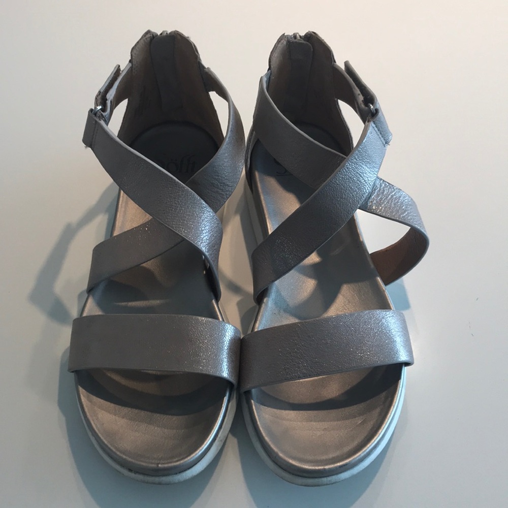 Sofft gold ankle strap sandals